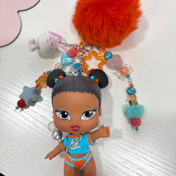 Baby Bratz Keychains - Picture 2 of 5
